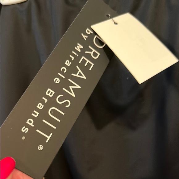 Black Women's Swim skirt - Picture 8 of 8